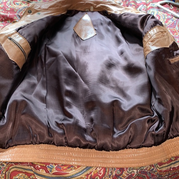 Men’s Leather Bomber Jacket w/ Insulated Lining - Picture 10 of 11